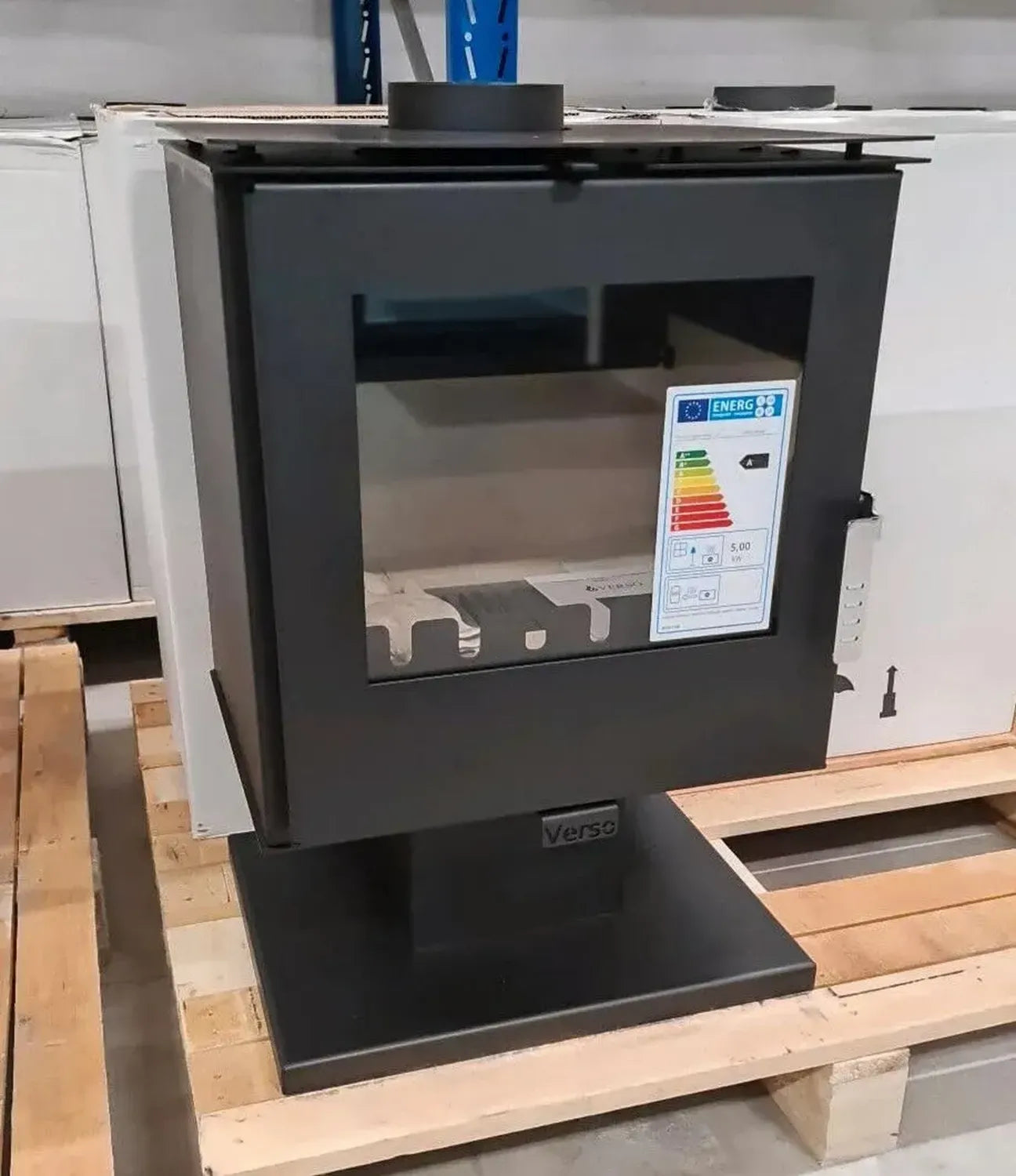 Moderner Verso Rheia P Kaminofen - 5 kW Leistung, Effizient und Umweltfreundlich